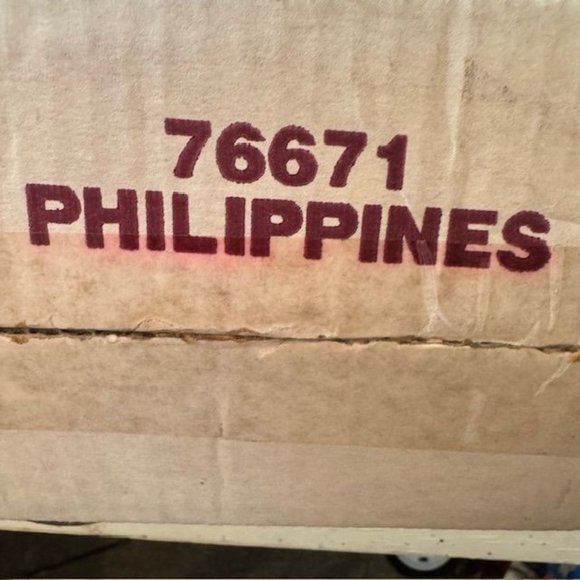 1993 Ashton-Drake "Wrapped Up In Christmas" Porcelain Figurine With Original Box - Picture 9 of 9